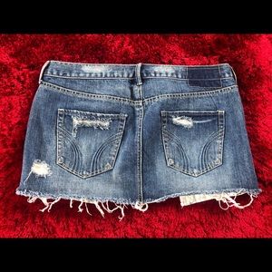 ⛵️4/$20 Hollister distressed Jean mini skirt